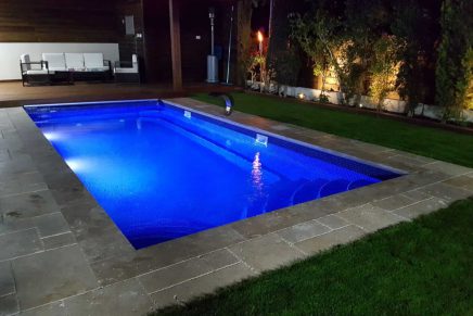 כרטיס ביקור דיגטלי חג'ג' בריכות - בריכה